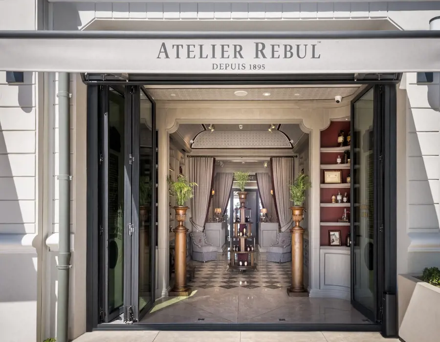 True ? Rebul Eczanesi Galataport’ta Yeniden Hayat Buldu: Atelier Rebul Heritage Store Açıldı :